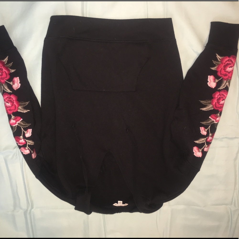 Black crop top hoodie